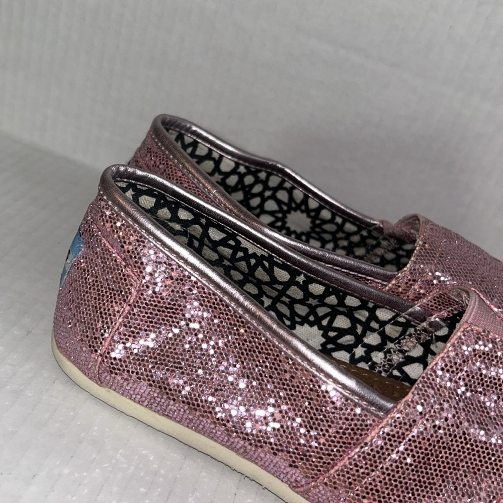 TOMS Pink Glitter Classic Canvas Slip On Shoes Size 7.5 - Picture 2 of 7
